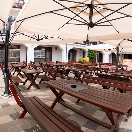 Hotel Slunecni Dvur Brno Zewnętrze zdjęcie