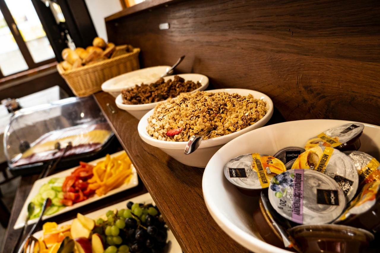 Hotel Slunecni Dvur Brno Zewnętrze zdjęcie