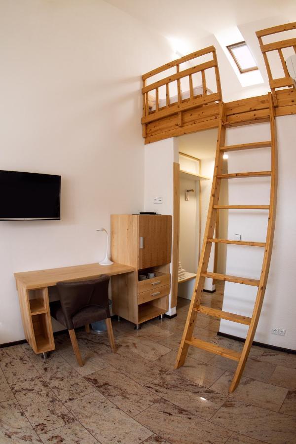 Hotel Slunecni Dvur Brno Zewnętrze zdjęcie